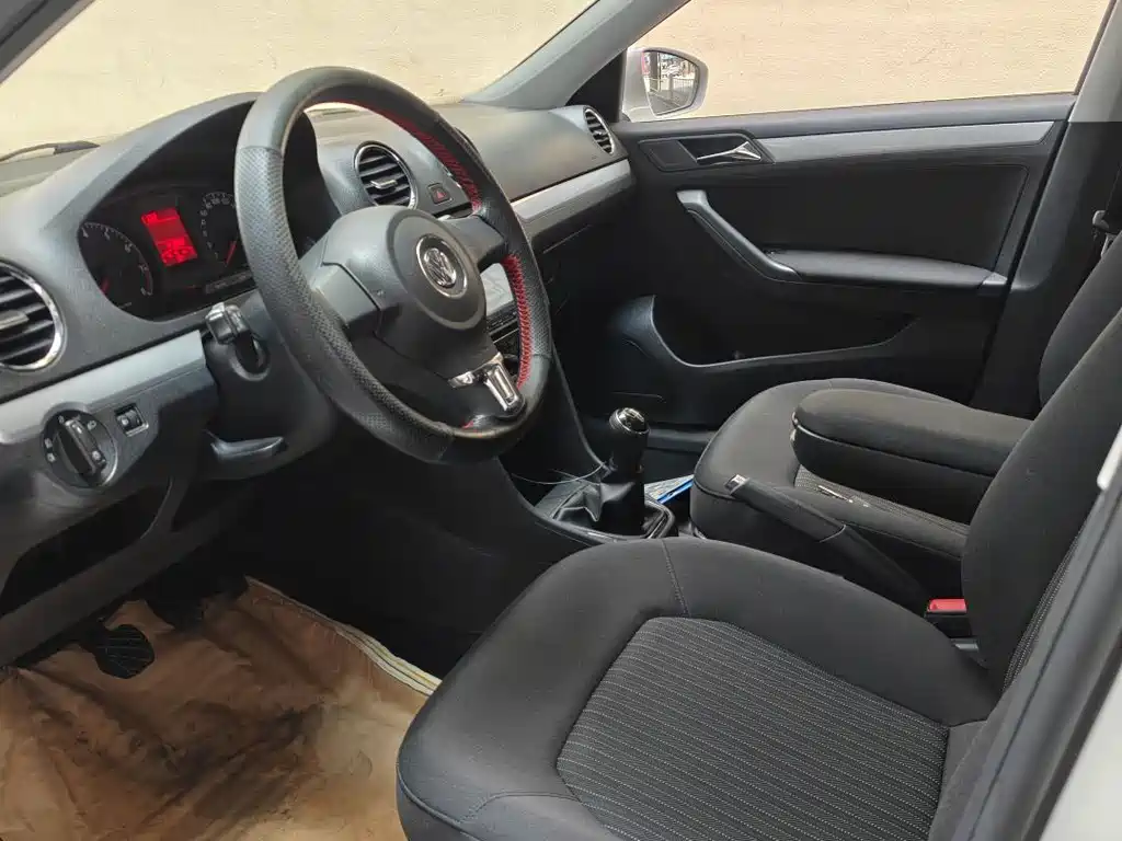 Volkswagen Jetta 2014