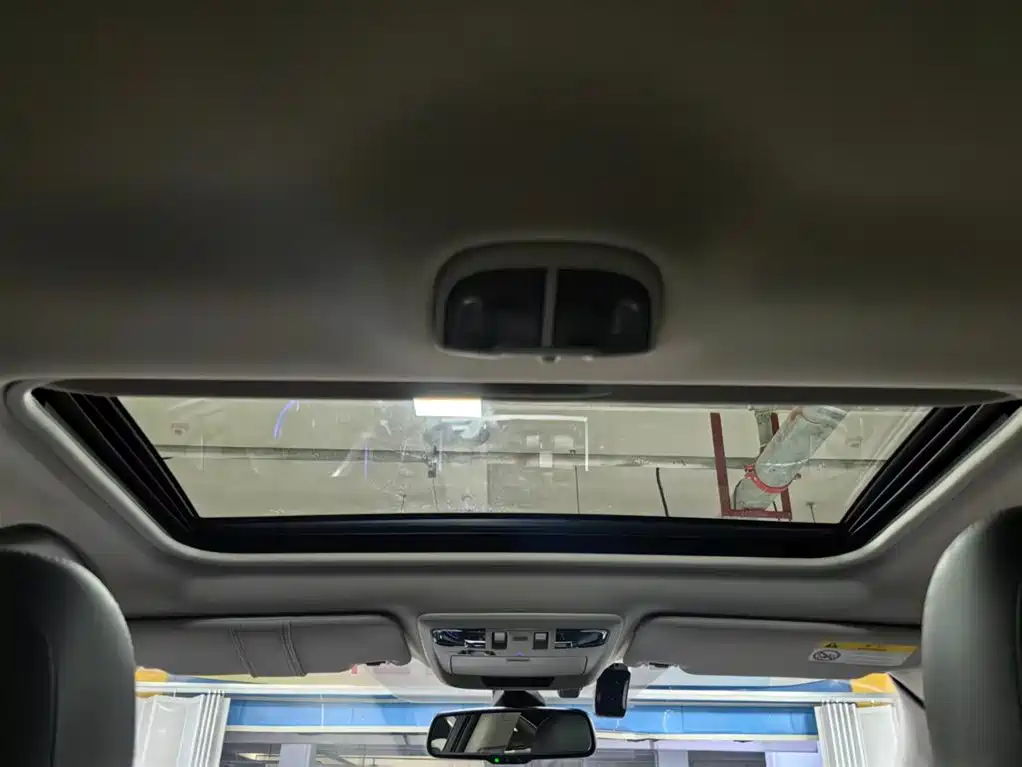 Subaru Outback 2018 — фото 17