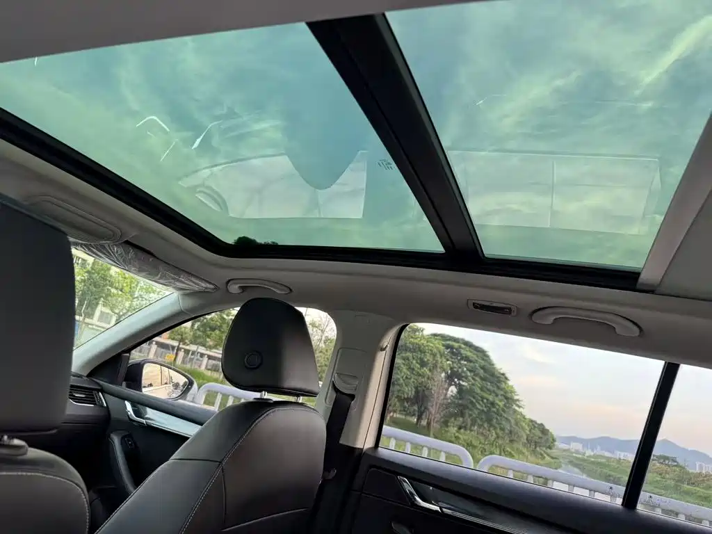 Skoda Octavia 2020 — фото 20