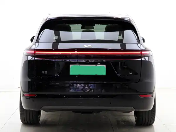 Li Auto L7 2025