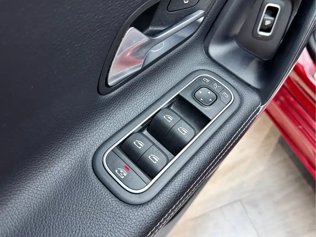 Mercedes-Benz A-Class 2022 — фото 12