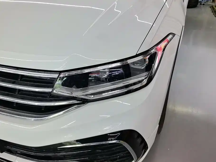 Volkswagen Tiguan L 2024