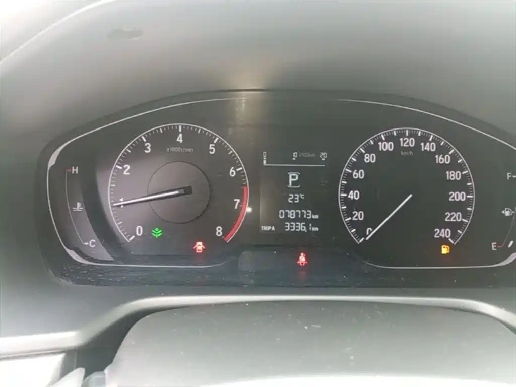 Honda Accord 2018 — фото 12