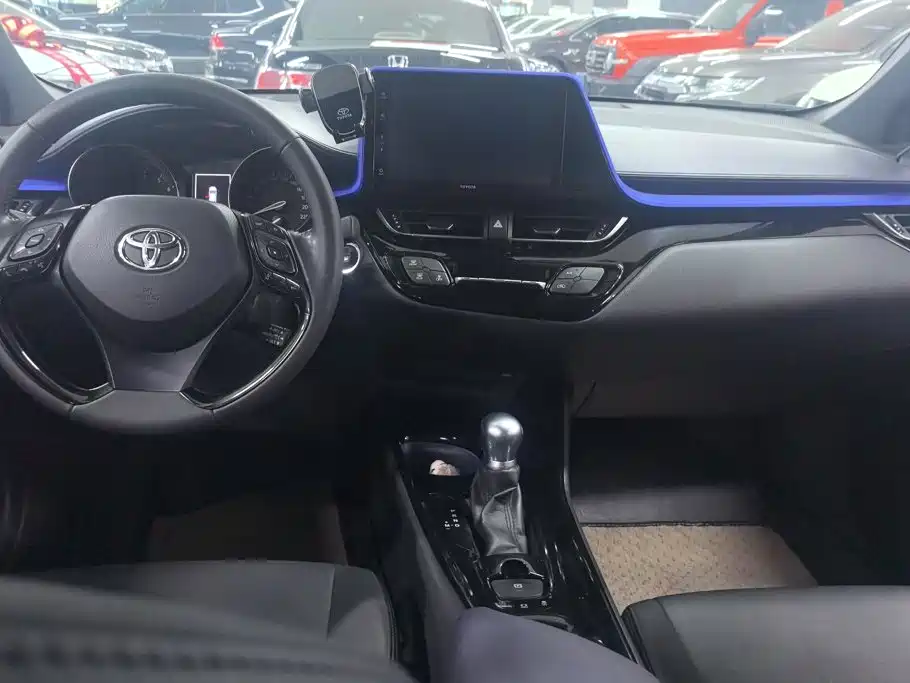 Toyota IZOA 2019 — фото 12
