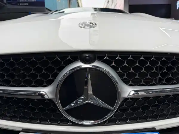 Mercedes-Benz C-Class 2023