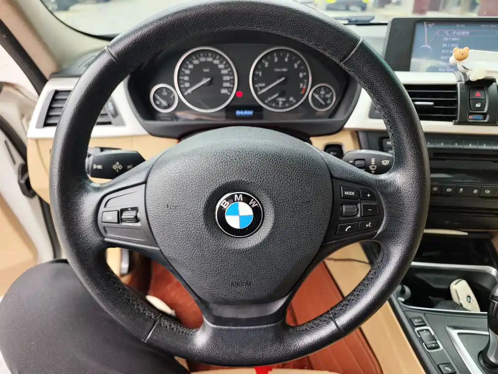 BMW 3 Series 2014 — фото 9
