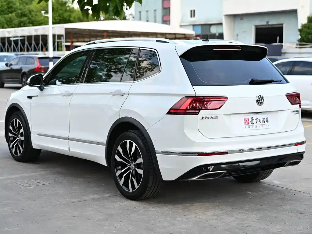 Volkswagen Tiguan L 2020