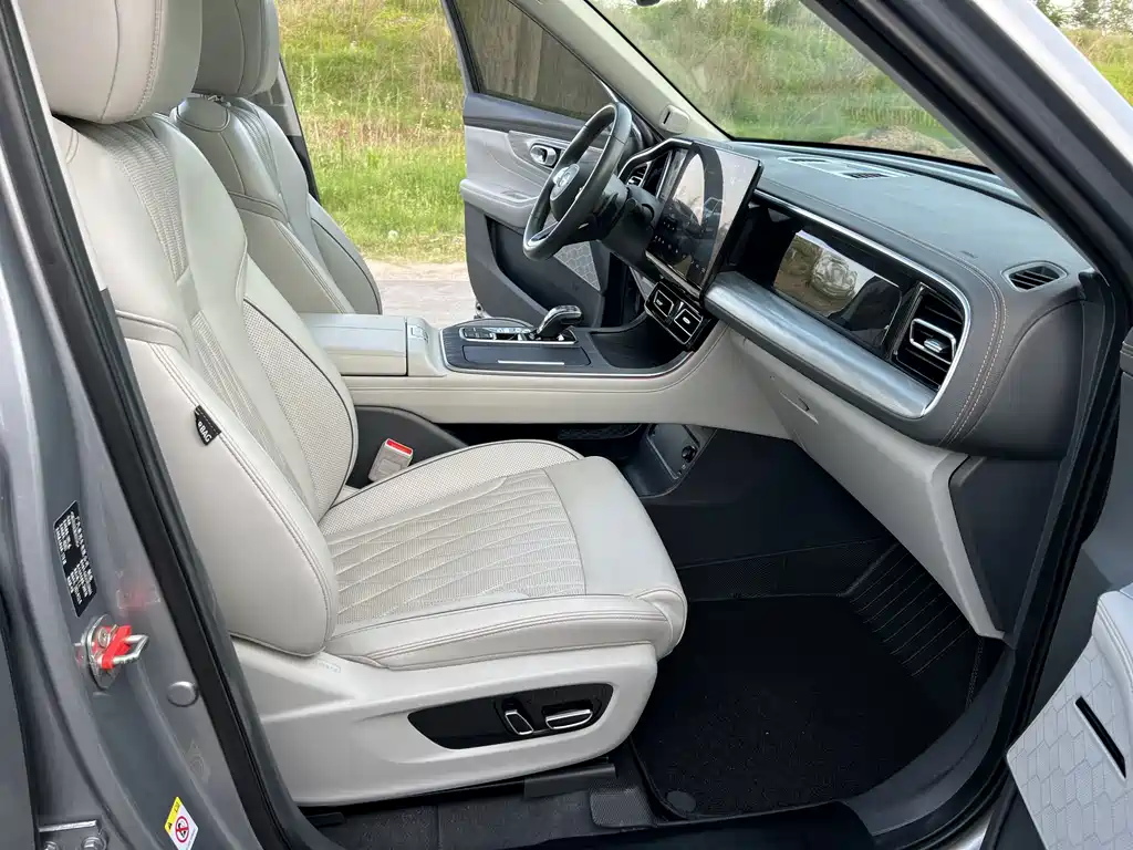 GAC Trumpchi GS8 2022 — фото 16