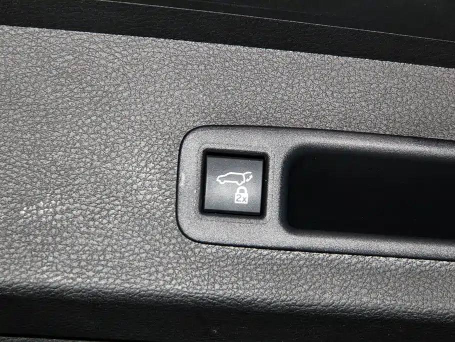Toyota Sienna 2024 — фото 31