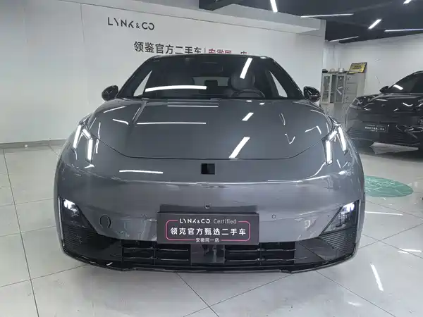 Lynk & Co Z20 2025