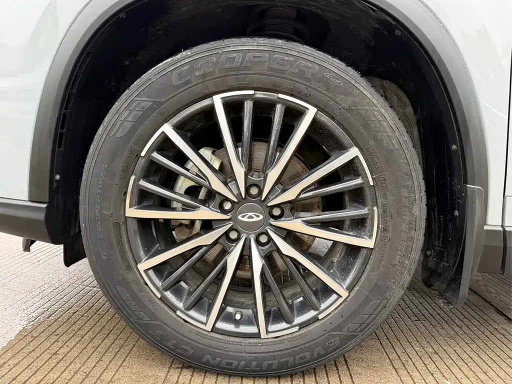 Chery Tiggo 8 PRO 2023 — фото 8