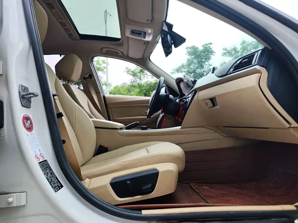 BMW 3 Series 2014 — фото 11