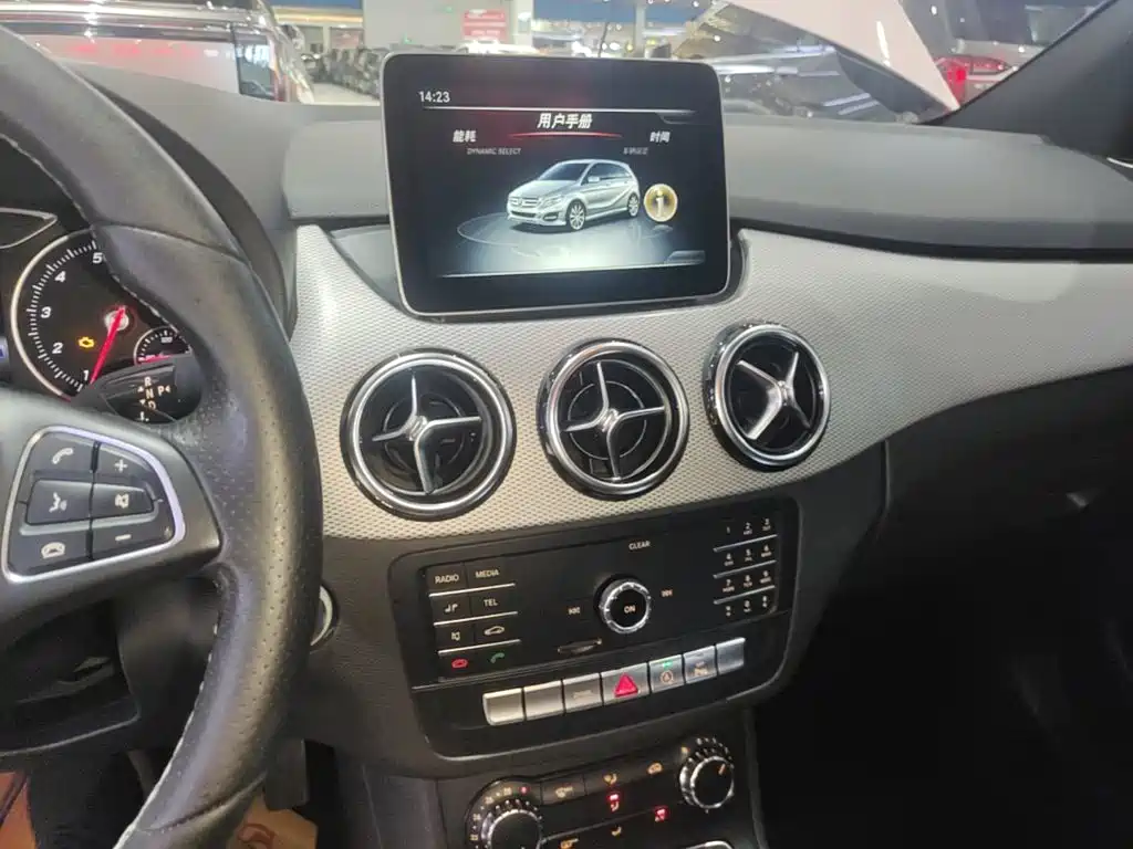 Mercedes-Benz B-Class 2018 — фото 9