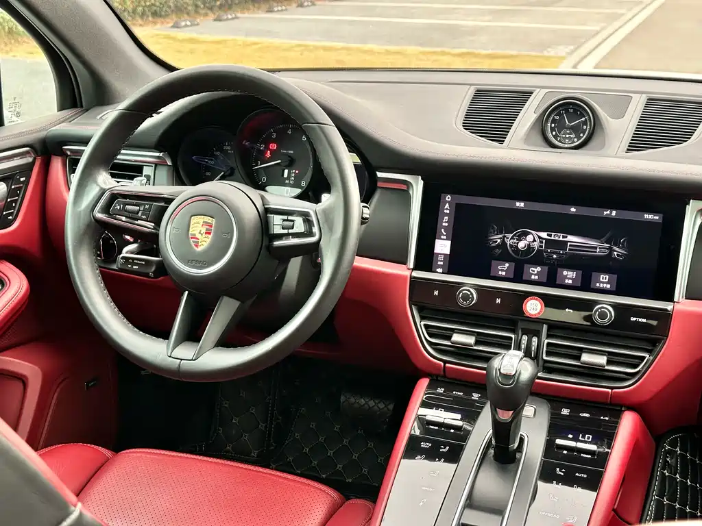 Porsche Macan 2024 — фото 13
