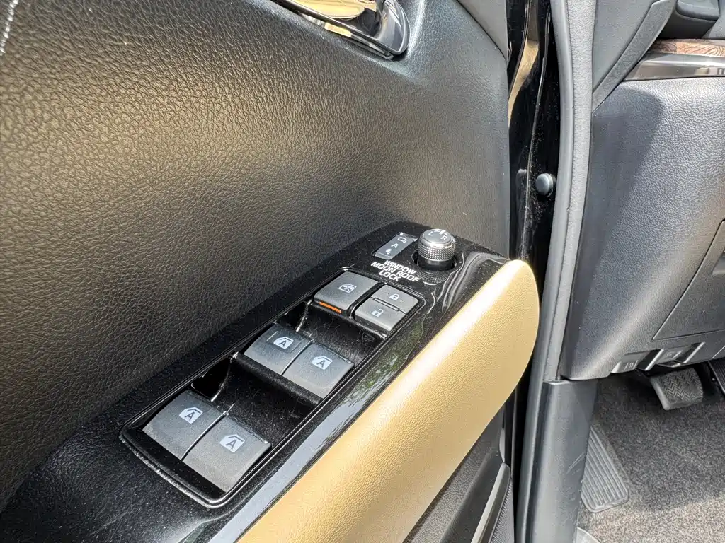Toyota Alphard 2021 — фото 10