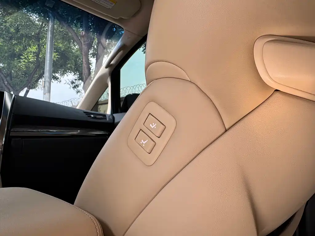 Toyota Alphard 2021 — фото 12