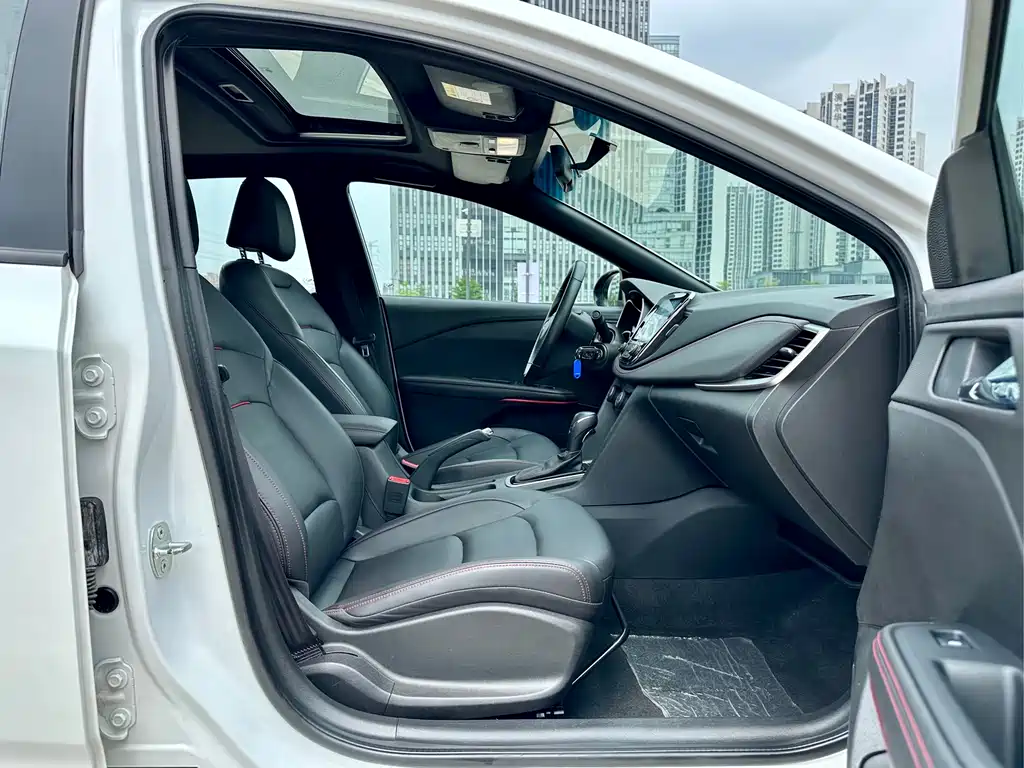 Chevrolet Cruze 2022 — фото 16
