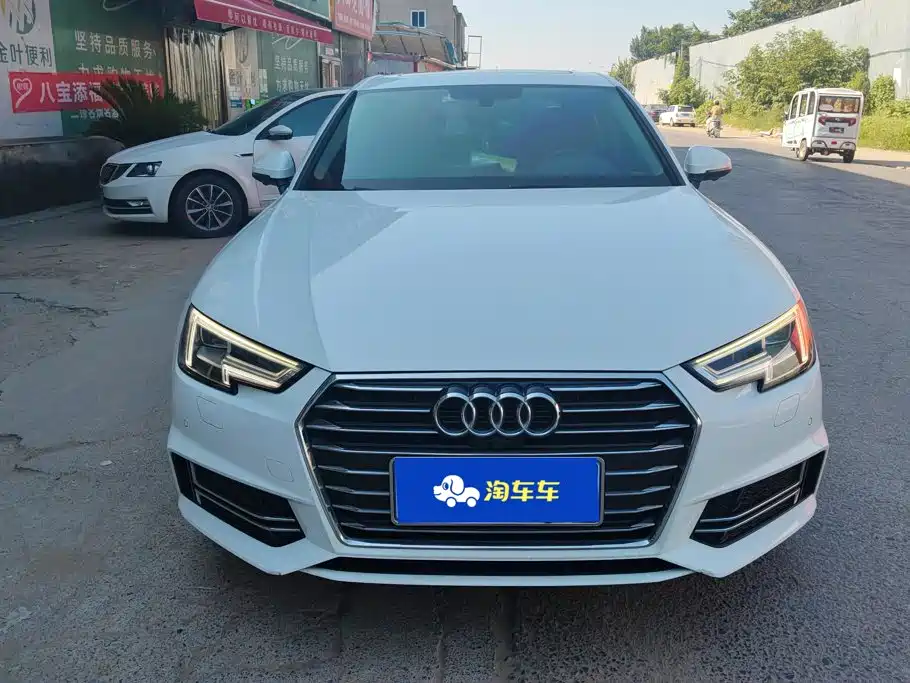 Audi A4L 2019