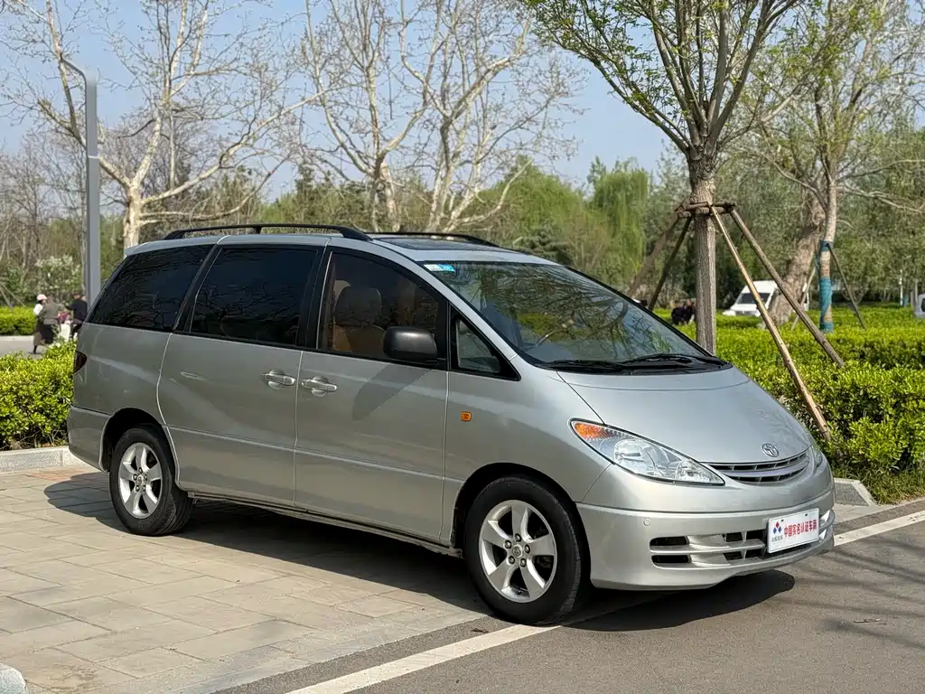 Toyota Previa 2003 — фото 3