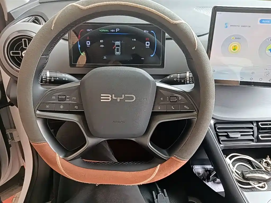BYD Seal 05 DM-i 2024 — фото 11