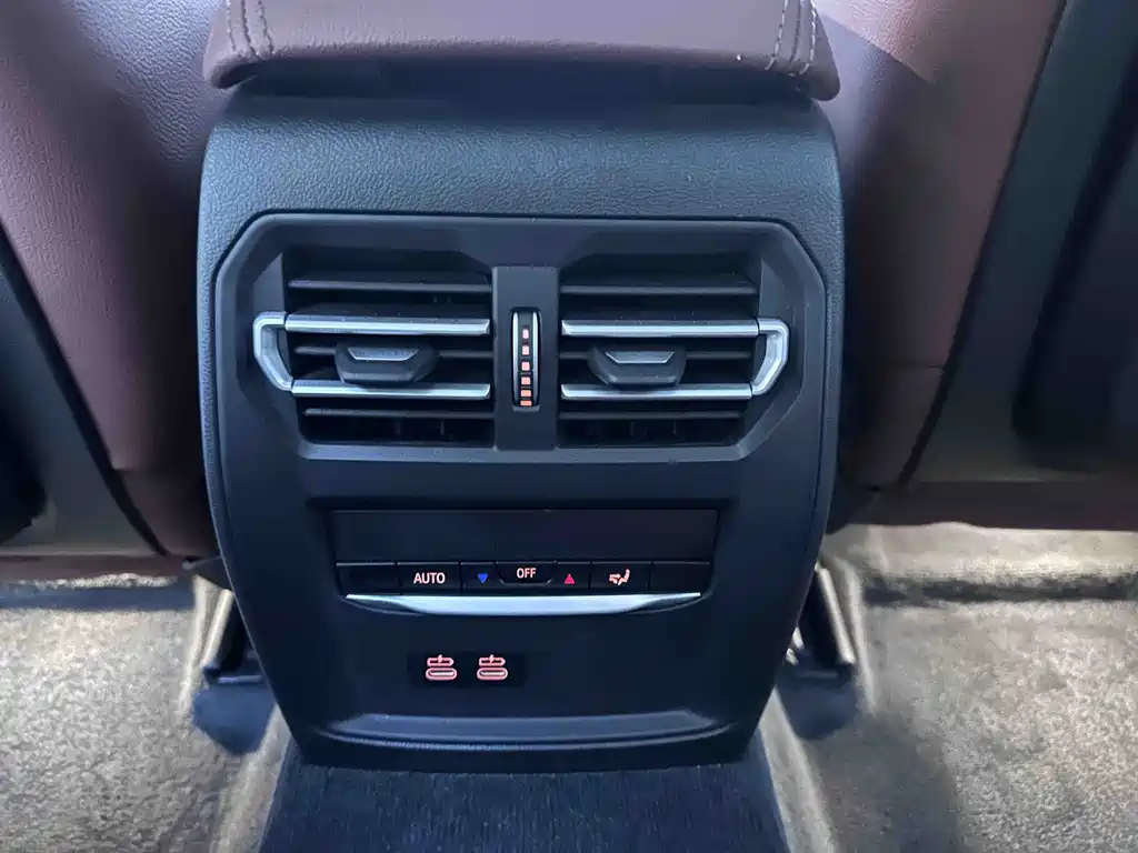 BMW 3 Series 2021 — фото 18