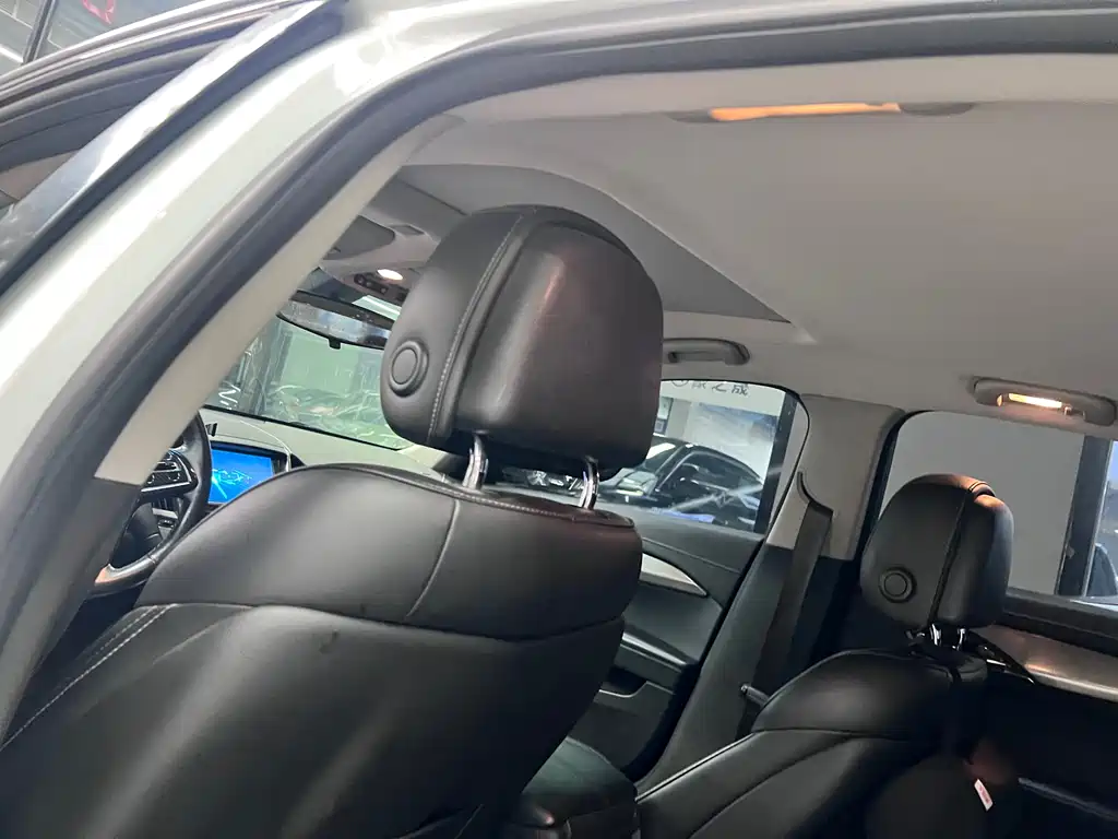 Cadillac ATS-L 2015 — фото 13