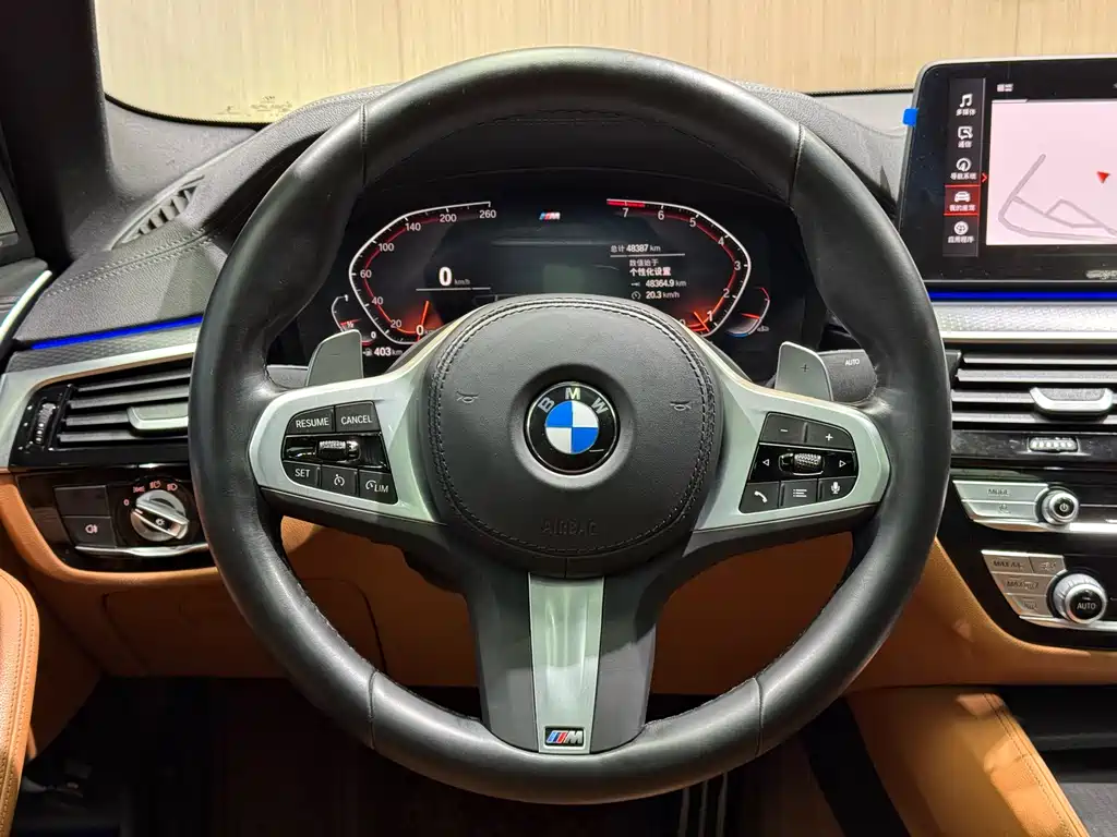 BMW 5 Series 2022 — фото 16