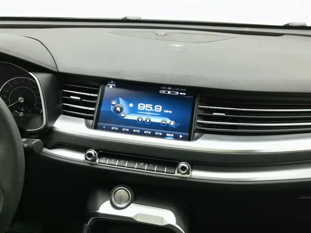 Haval H6 2017 — фото 12