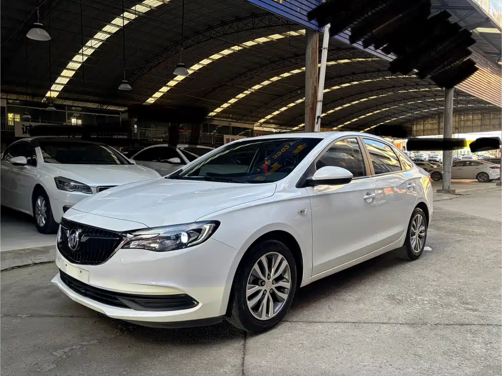 Buick Excelle 2021 — фото 1
