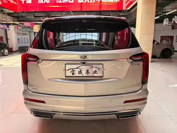 Cadillac XT6 2022