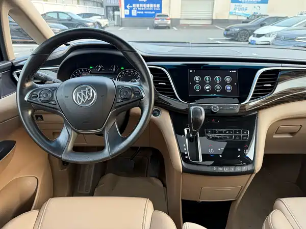 Buick GL8 2017