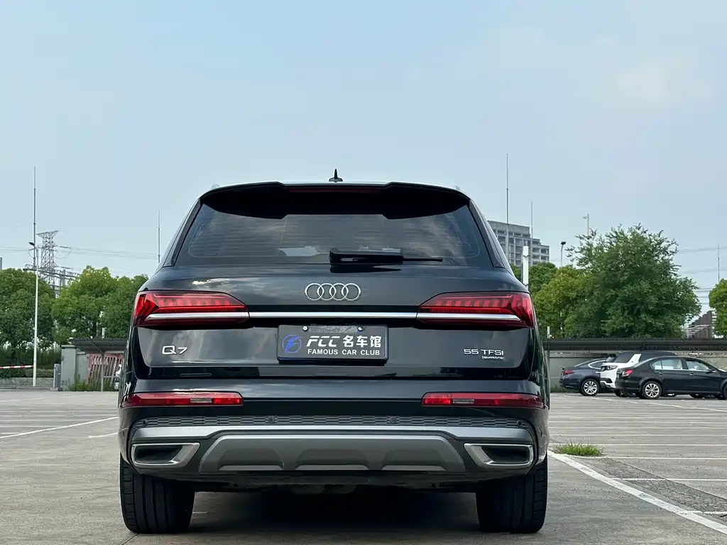 Audi Q7 2020 — фото 5
