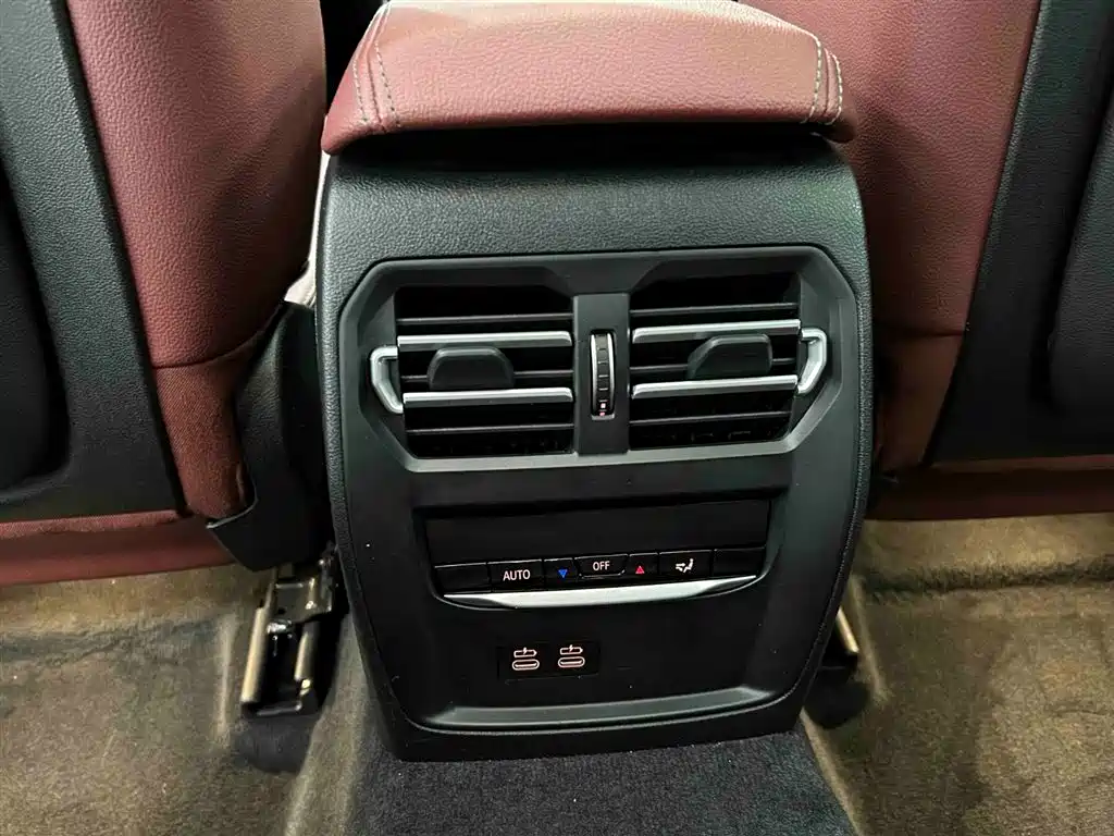 BMW 3 Series 2022 — фото 16