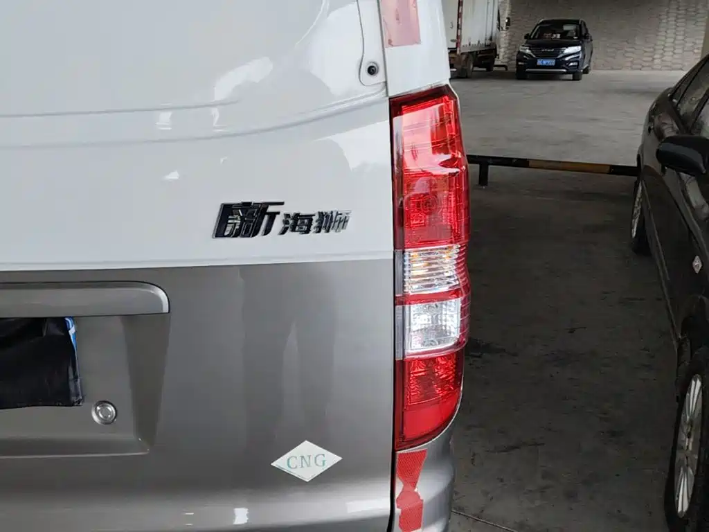 Jinbei New Hiace X30L CNG 2023 — фото 8