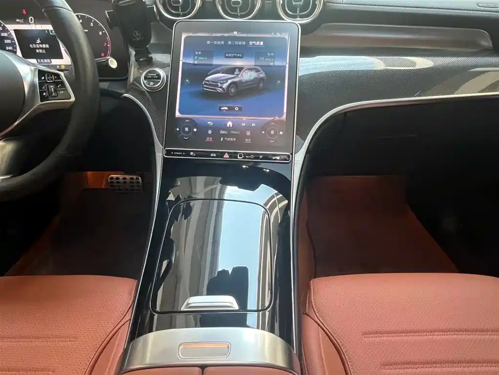 Mercedes-Benz GLC 2023 — фото 12