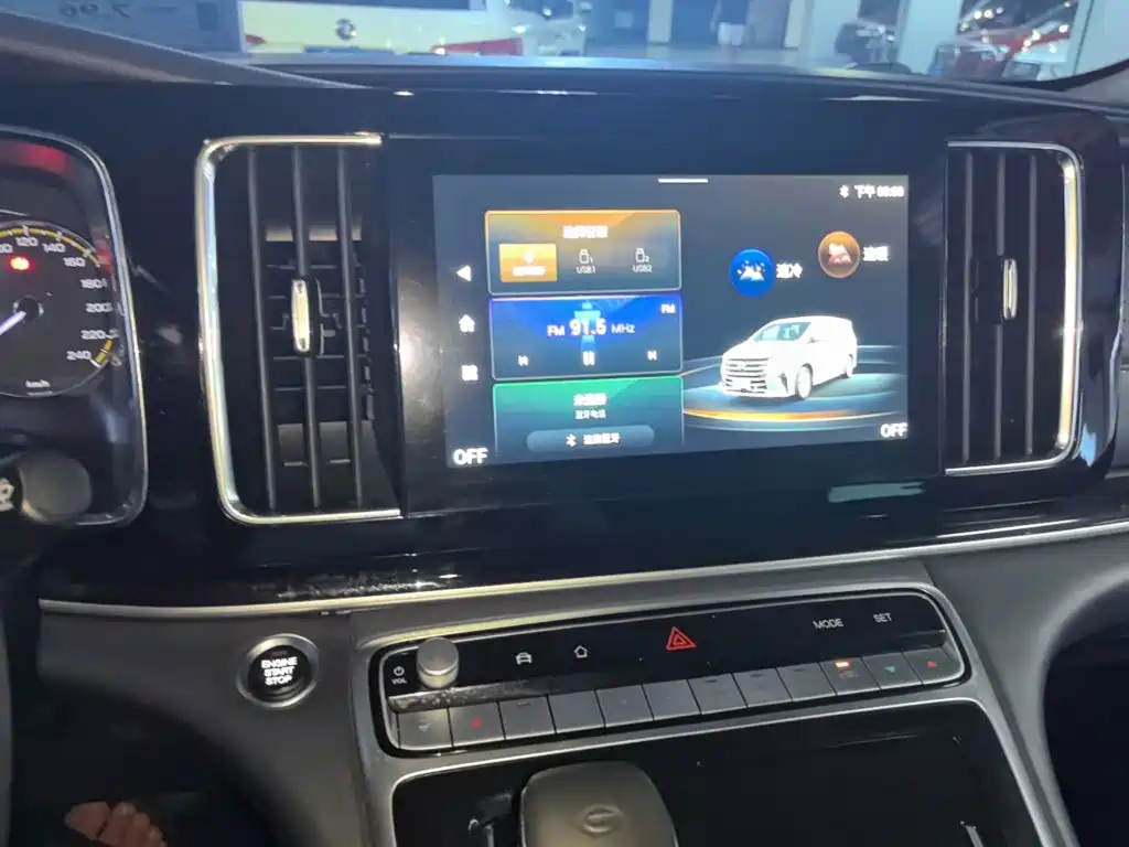 GAC Motor Trumpchi M8 2023 — фото 13