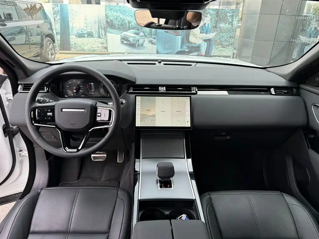 Land Rover Velar 2025 — фото 7