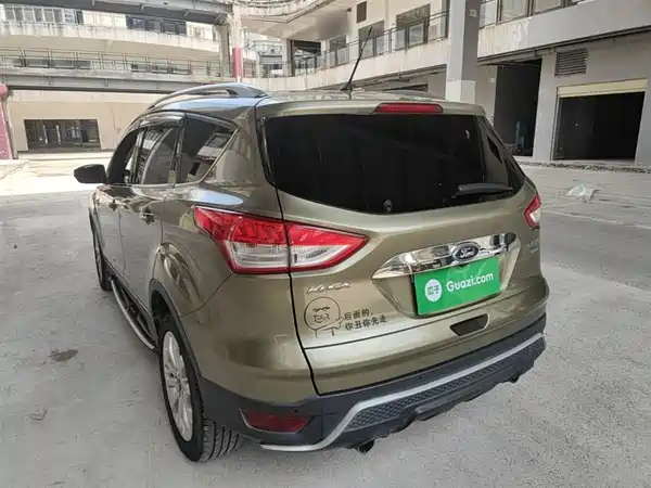 Ford Kuga 2015