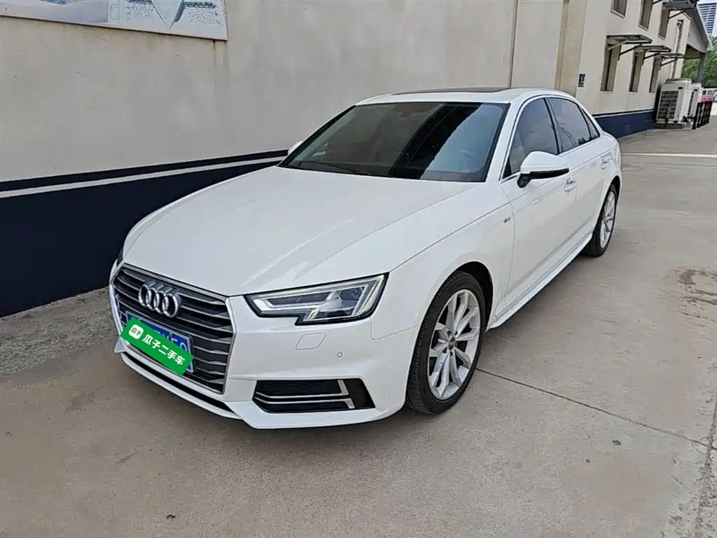 Audi A4L 2018 — фото 2