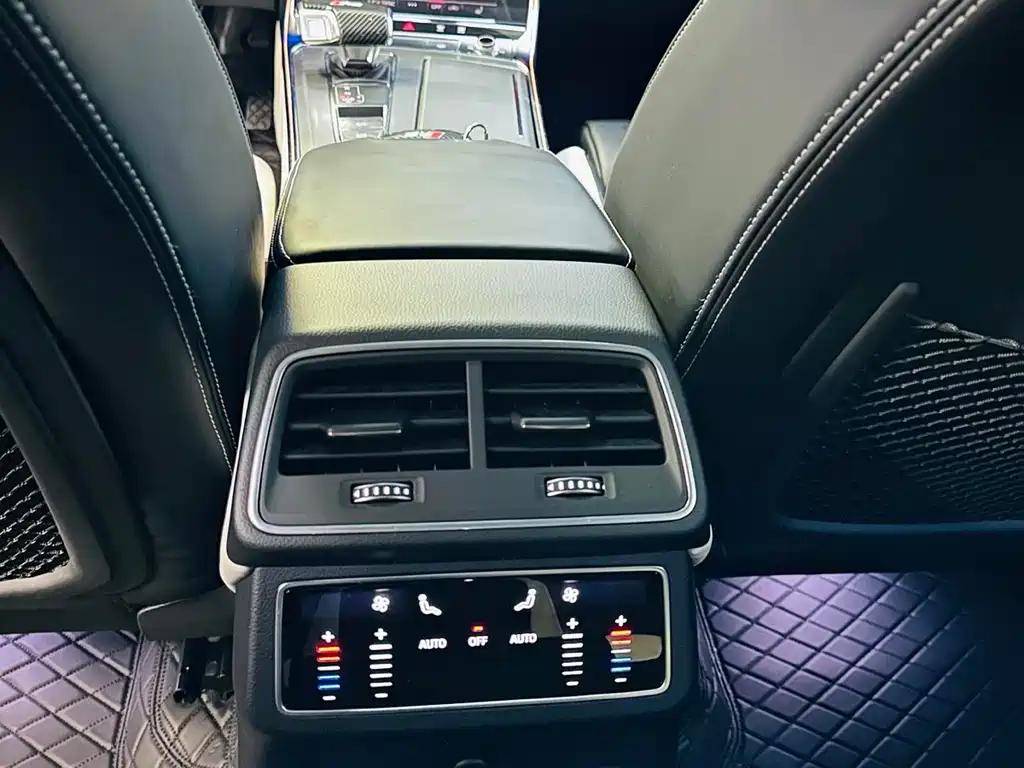 Audi A7 2022 — фото 13