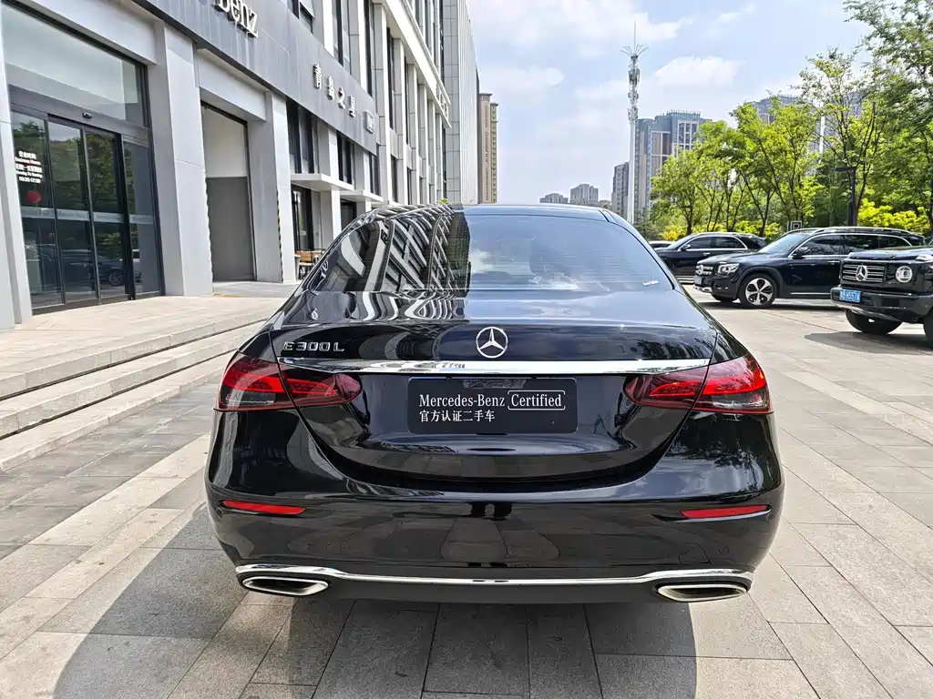 Mercedes-Benz E-Class 2021 — фото 8