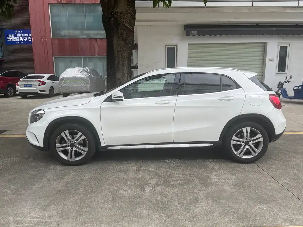 Mercedes-Benz GLA 2016 — фото 8
