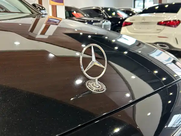 Mercedes-Benz E-Class 2023
