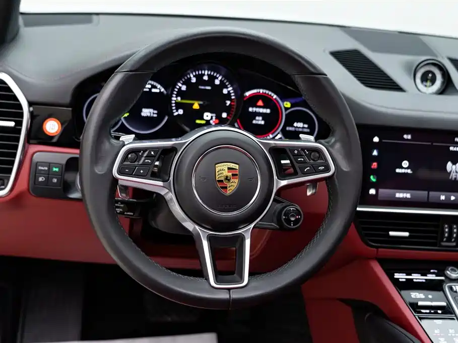 Porsche Cayenne Hybrid 2022 — фото 12