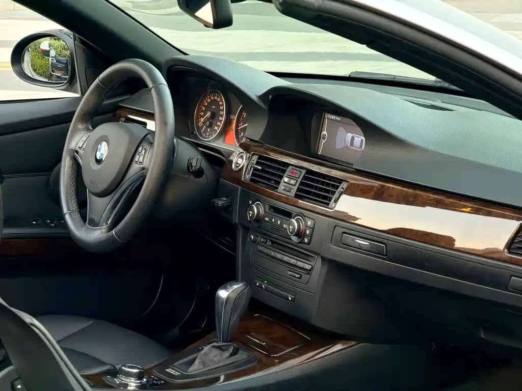 BMW 3 Series 2009 — фото 11