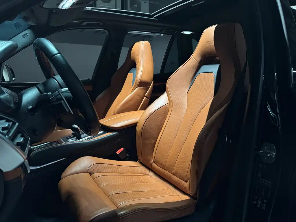 BMW X5 M 2016 — фото 16