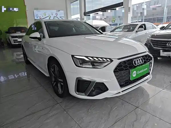 Audi A4L 2020