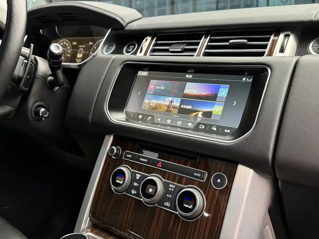 Land Rover Range Rover 2017 — фото 15