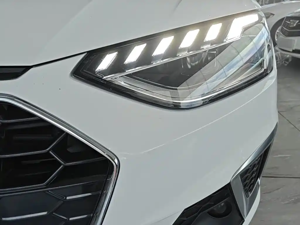 Audi A4L 2020 — фото 24