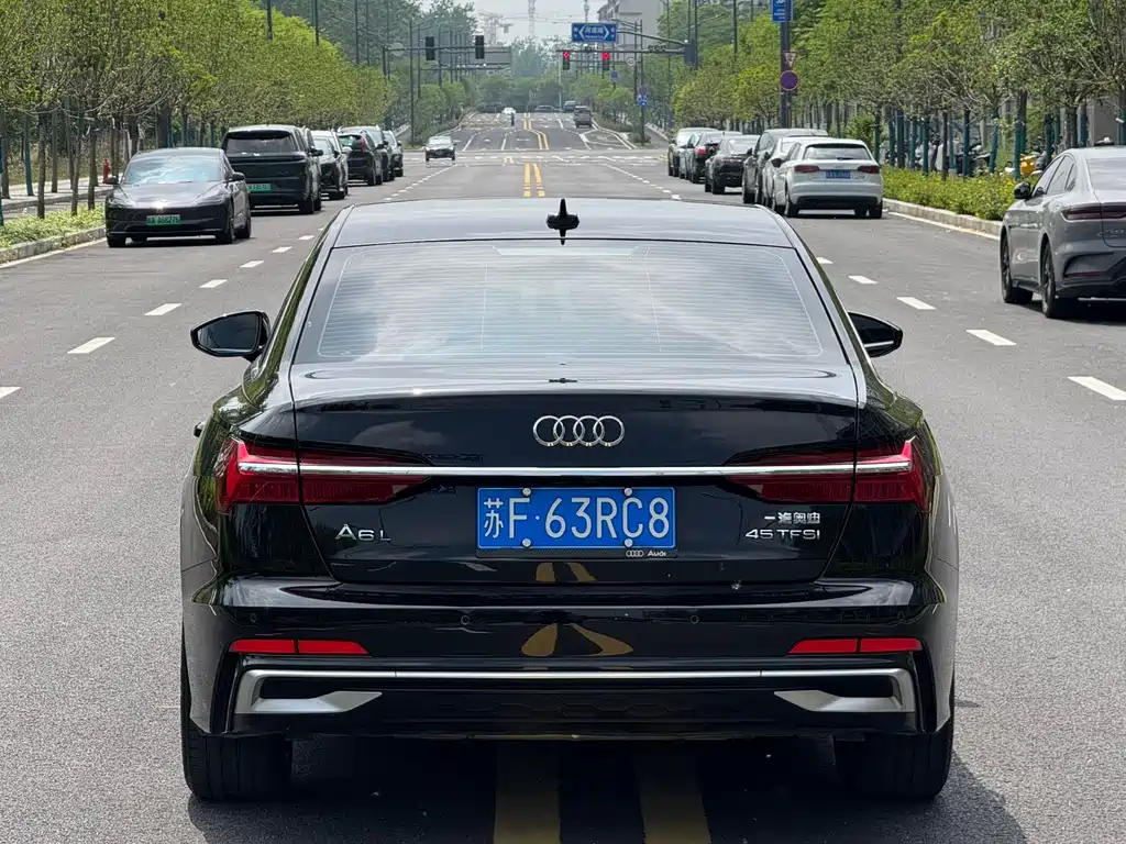 Audi A6L 2023 — фото 9